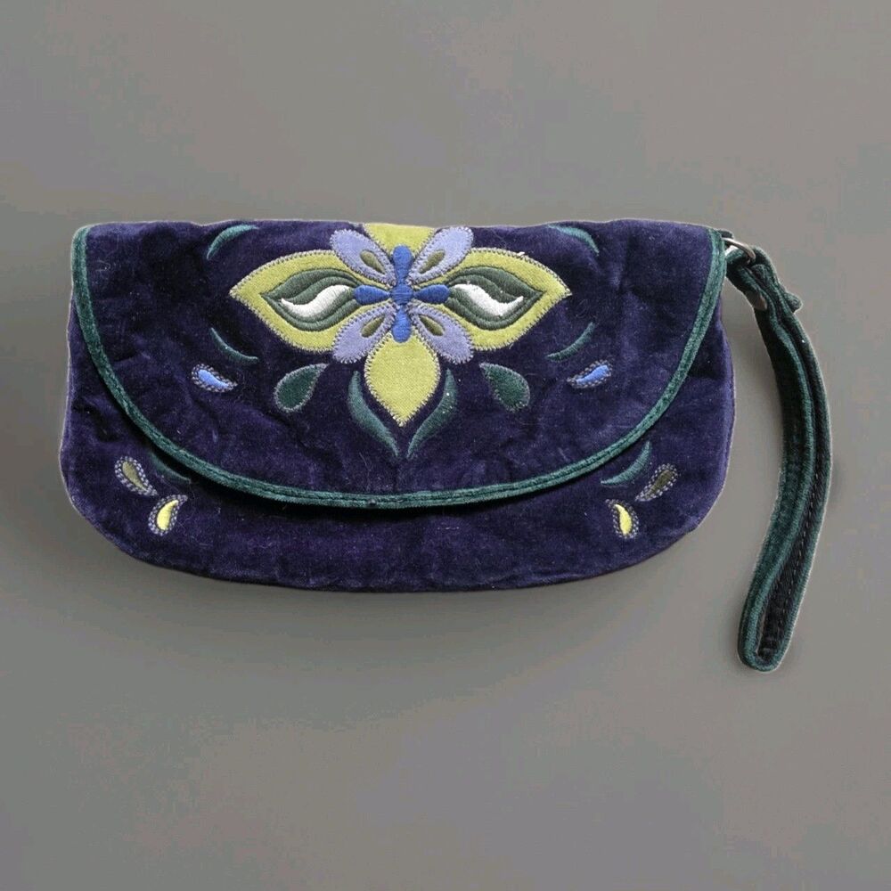 Lucky Brand Green Velvet Floral Embroidered Bag Clutch Wristlet Y2K Boho Whimsy
